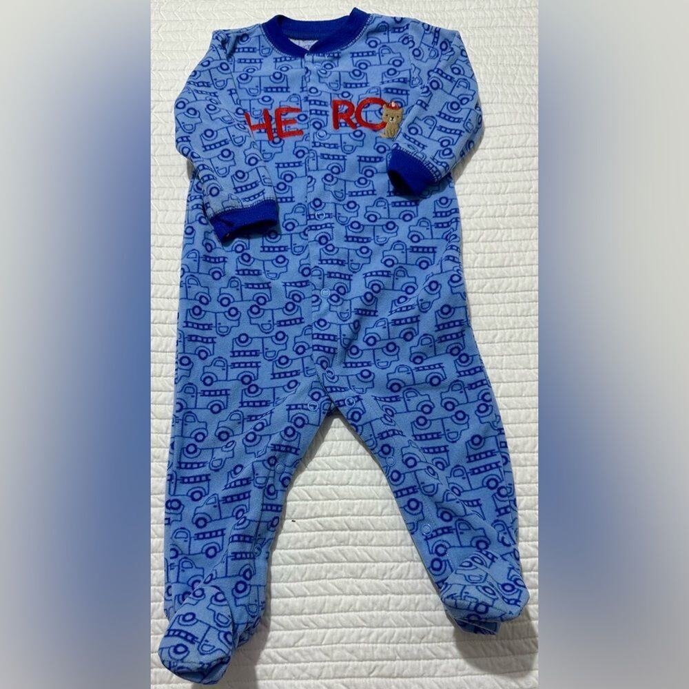 Child of Mine Blue Firetruck Print Fleece Footie Size 6-9 Months (1057)